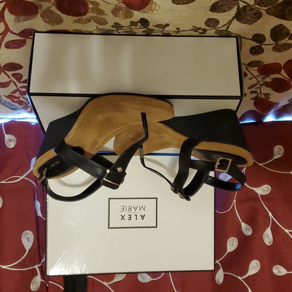 Alex Marie Barden blk sandals